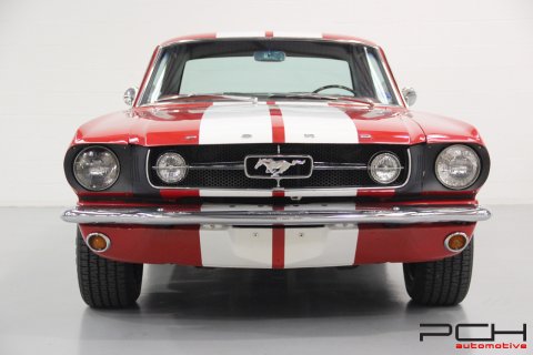 FORD Mustang 4.7 V8 225cv Boîte Manuelle