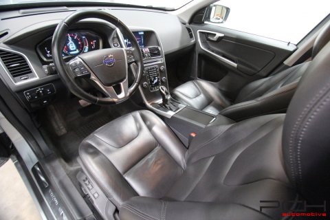 VOLVO XC 60 2.4 D4 163cv AWD Summum Geartronic Aut.