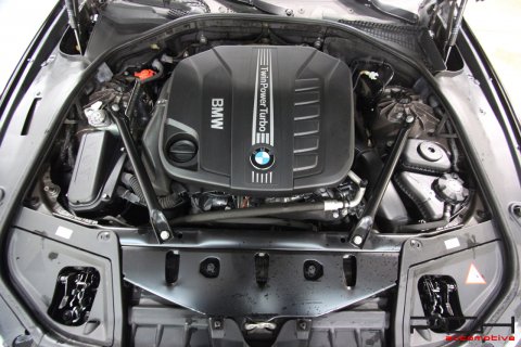 BMW 530 D 258cv xDrive Aut. Sport **FULL OPTIONS !!!**