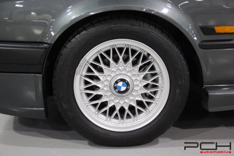 BMW 320is 