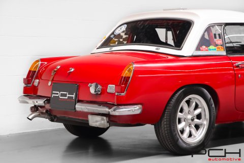 MG MGB 2.0 137cv + Boîte 5 + Hard-Top - Rallye Car -