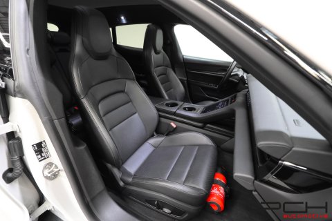 PORSCHE Taycan 4 Cross Turismo 381cv -  Performance Battery Plus 93 Kwh -