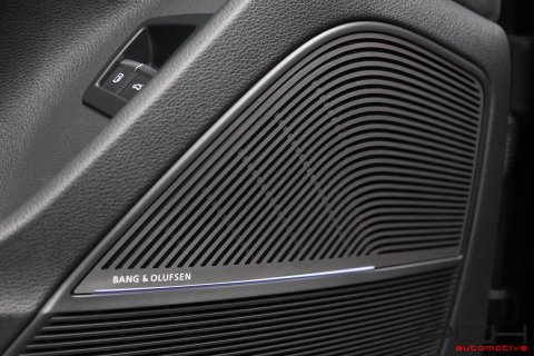 AUDI Q7 60 TFSie 340cv Quattro S-Line Competition Tiptronic - FULL OPTIONS ! -