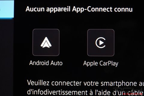 VOLKSWAGEN Crafter 2.0 CR TDi 140cv - L3H3 - New lift ! -