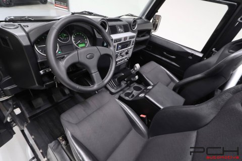 LAND ROVER Defender 90 Cabriolet TD4 122cv - SVX 