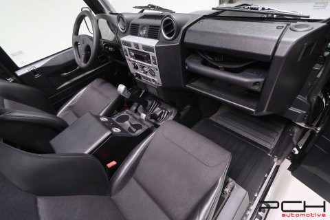 LAND ROVER Defender 90 Cabriolet TD4 122cv - SVX 