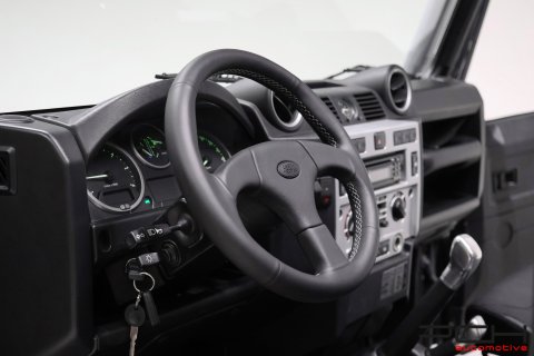 LAND ROVER Defender 90 Cabriolet TD4 122cv - SVX 