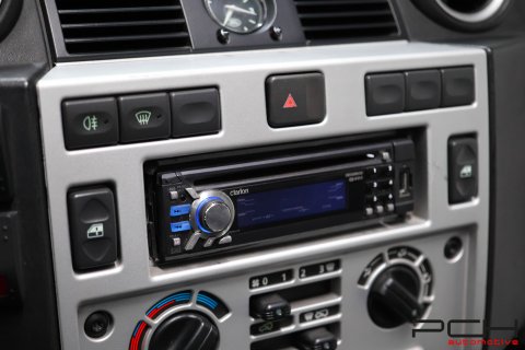 LAND ROVER Defender 90 Cabriolet TD4 122cv - SVX 