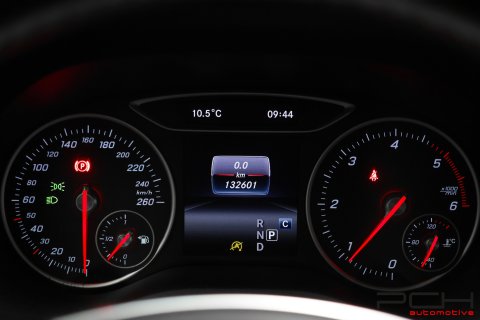 MERCEDES-BENZ B 180d 109cv 7G-DTC Aut. - AMG Line -