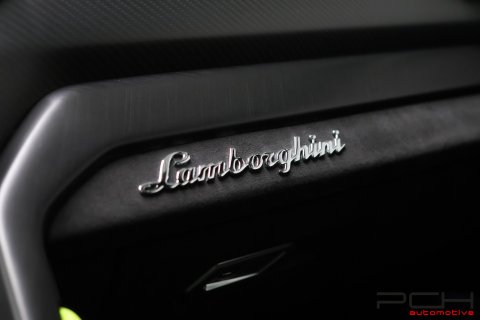 LAMBORGHINI Urus 4.0 Bi-Turbo V8 650cv - Graphite Capsule -
