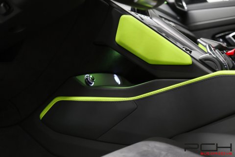 LAMBORGHINI Urus 4.0 Bi-Turbo V8 650cv - Graphite Capsule -