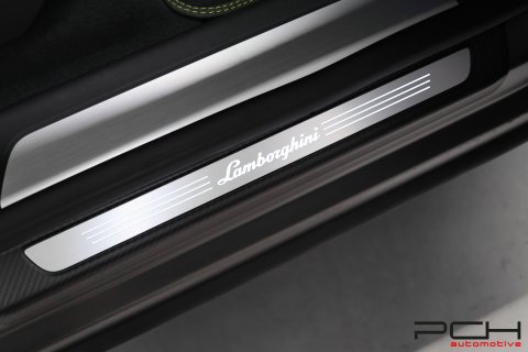 LAMBORGHINI Urus 4.0 Bi-Turbo V8 650cv - Graphite Capsule -