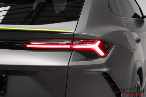 LAMBORGHINI Urus 4.0 Bi-Turbo V8 650cv - Graphite Capsule -