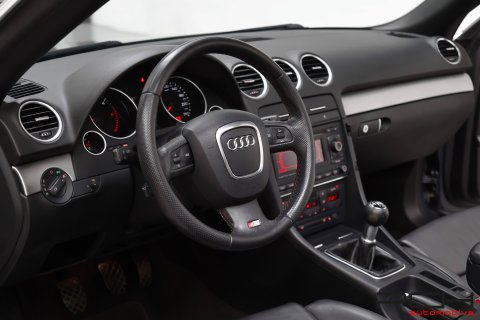 AUDI A4 Cabriolet 2.0 TDi 140cv - S-line -