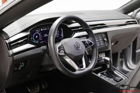 VOLKSWAGEN Arteon Shooting Break 1.4 eHybrid 156cv DSG - R-Line -