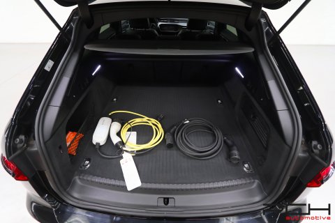 AUDI A6 Avant 55 TFSIe 265cv Quattro S-Line Competition S-Tronic