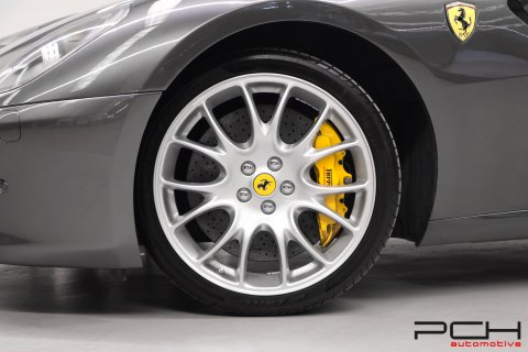 FERRARI 599 GTB Fiorano 6.0i V12 620cv F1