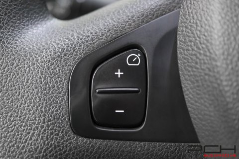 RENAULT Trafic 2.0 Blue dCi 120cv - L2H1 -