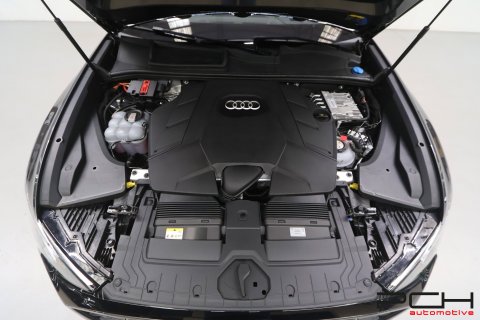 AUDI Q8 e-hybrid 60 TFSIe Quattro S-Line Competition Tiptronic - Full Options ! -