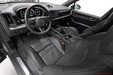 PORSCHE Cayenne S 3.0 Turbo V6 E-Hybrid - Pack Sport Design -