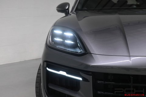 PORSCHE Cayenne S 3.0 Turbo V6 E-Hybrid - Pack Sport Design -