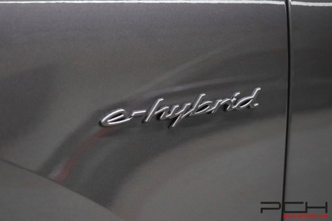 PORSCHE Cayenne S 3.0 Turbo V6 E-Hybrid - Pack Sport Design -
