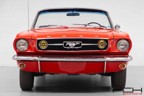 FORD Mustang Cabriolet 200ci 3.3 6 Cylindres Automatique