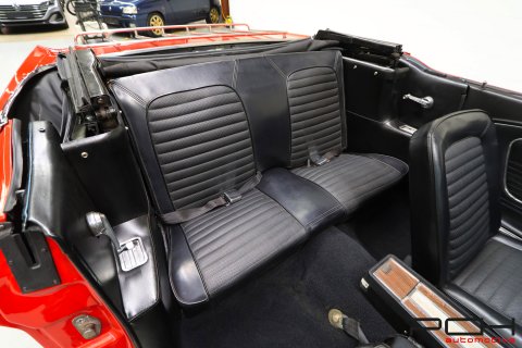FORD Mustang Cabriolet 200ci 3.3 6 Cylindres Automatique