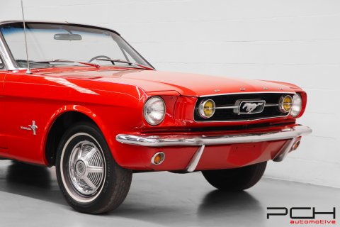 FORD Mustang Cabriolet 200ci 3.3 6 Cylindres Automatique