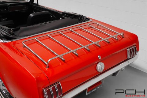 FORD Mustang Cabriolet 200ci 3.3 6 Cylindres Automatique