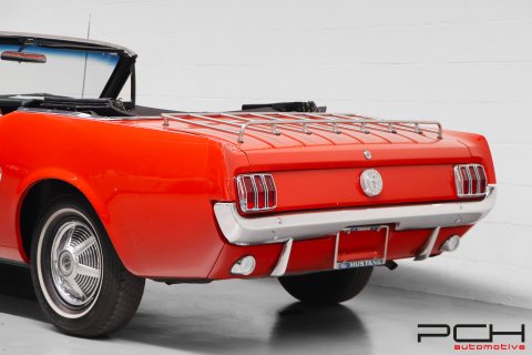 FORD Mustang Cabriolet 200ci 3.3 6 Cylindres Automatique