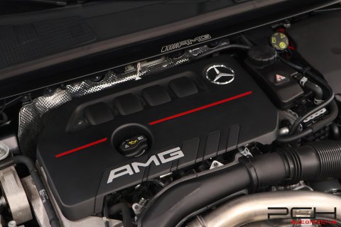 MERCEDES-BENZ CLA 35 AMG Shooting Brake 2.0 Turbo 306cv 4-Matic Aut.