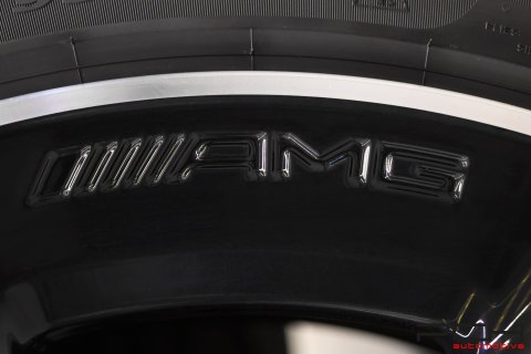 MERCEDES-BENZ CLA 35 AMG Shooting Brake 2.0 Turbo 306cv 4-Matic Aut.
