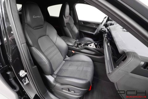 PORSCHE Cayenne Turbo E-Hybrid Coupé 4.0 V8 600cv - Pack GT -