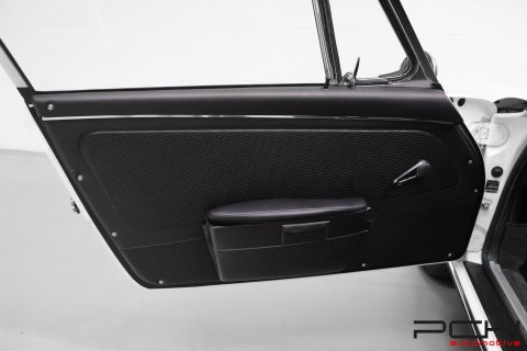 PORSCHE 911 T SWB 1967 - Fully Restored By Kremer ! -