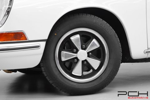 PORSCHE 911 T SWB 1967 - Fully Restored By Kremer ! -