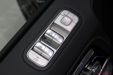 MERCEDES-BENZ G 63 AMG 4.0 V8 585cv Aut. - New Lift -