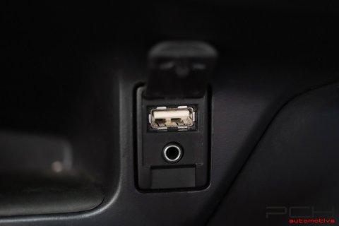 TOYOTA C-HR 1.8i VVT-i Hybrid E-CVT Aut.
