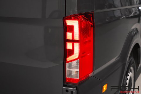 VOLKSWAGEN Crafter 2.0 CR TDi 177cv Aut. - L3H3 - New lift ! -