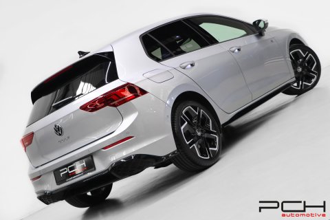 VOLKSWAGEN Golf VIII 2.0 TDi 150cv R-Line DSG Aut.