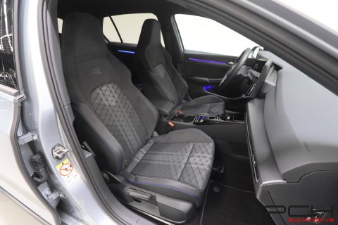 VOLKSWAGEN Golf VIII 2.0 TDi 150cv R-Line DSG Aut.