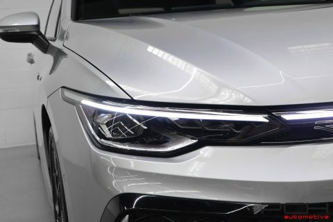 VOLKSWAGEN Golf VIII 2.0 TDi 150cv R-Line DSG Aut.