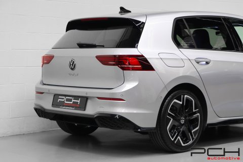 VOLKSWAGEN Golf VIII 2.0 TDi 150cv R-Line DSG Aut.