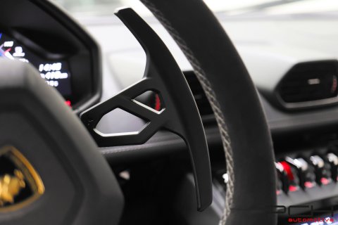 LAMBORGHINI Huracan EVO LP640-4