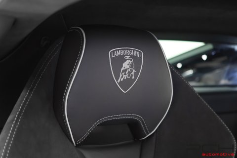 LAMBORGHINI Huracan EVO LP640-4