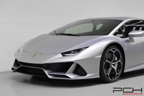 LAMBORGHINI Huracan EVO LP640-4
