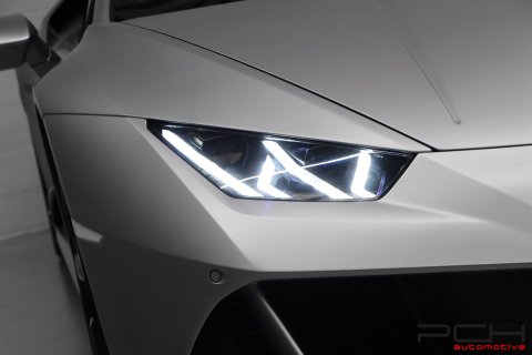 LAMBORGHINI Huracan EVO LP640-4