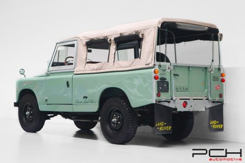 LAND ROVER Series IIA Cabriolet + Overdrive - FULLY FULLY RESTORED !!! -
