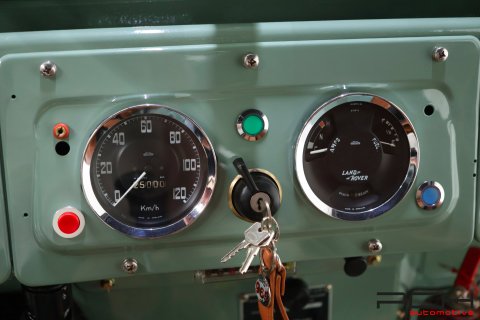 LAND ROVER Series IIA Cabriolet + Overdrive - FULLY FULLY RESTORED !!! -