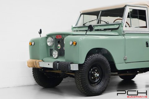 LAND ROVER Series IIA Cabriolet + Overdrive - FULLY FULLY RESTORED !!! -